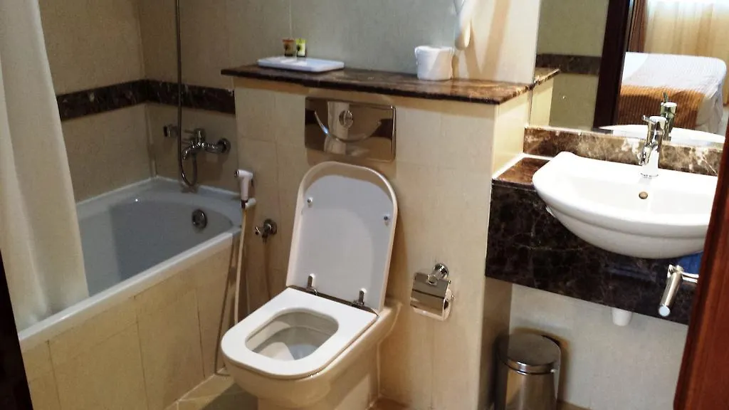 Legacy Hotel Apartments Dubai 3*,