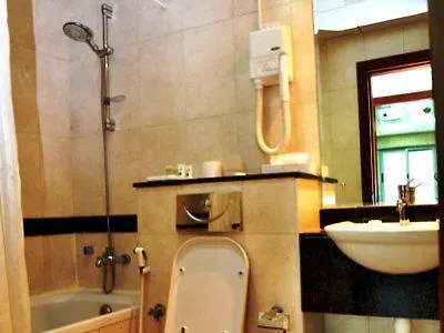 Legacy Hotel Apartments Dubai Aparthotel