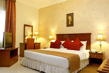 Legacy Hotel Apartments Dubai 3*,